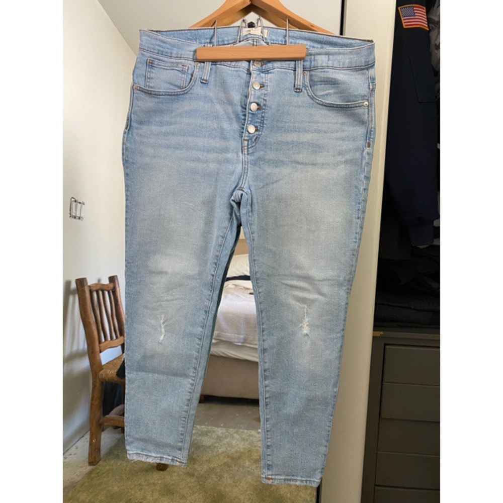 Madewell 9” Mid Rise Skinny Crop Jeans in Asbury Wash: Button-Front Edit… - Picture 9 of 11